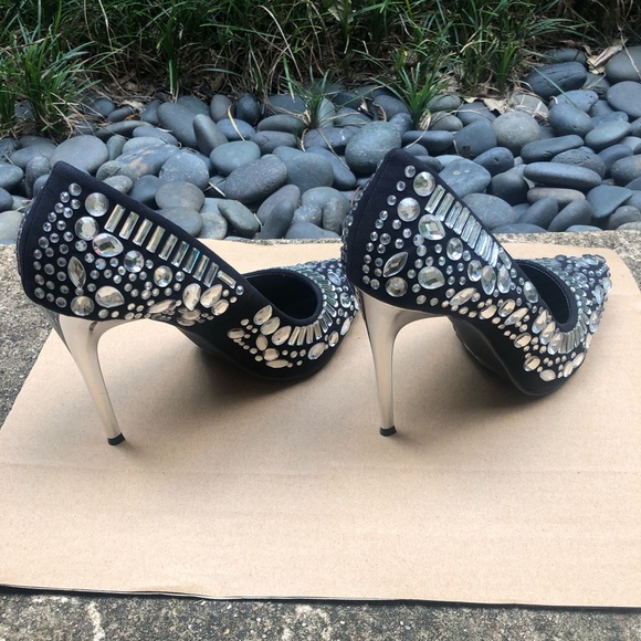 Pointy Toe Clear Rhinestone Jewel Heel Pump 8 - Picture 3 of 4
